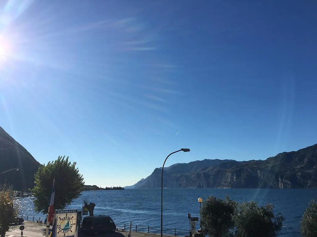 Hotel Vela Azzurra Navene