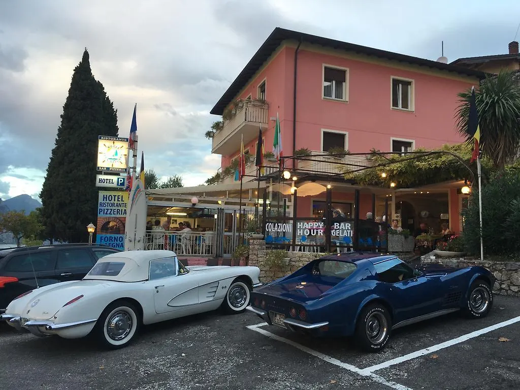 **  Hotel Vela Azzurra Navene Italy
