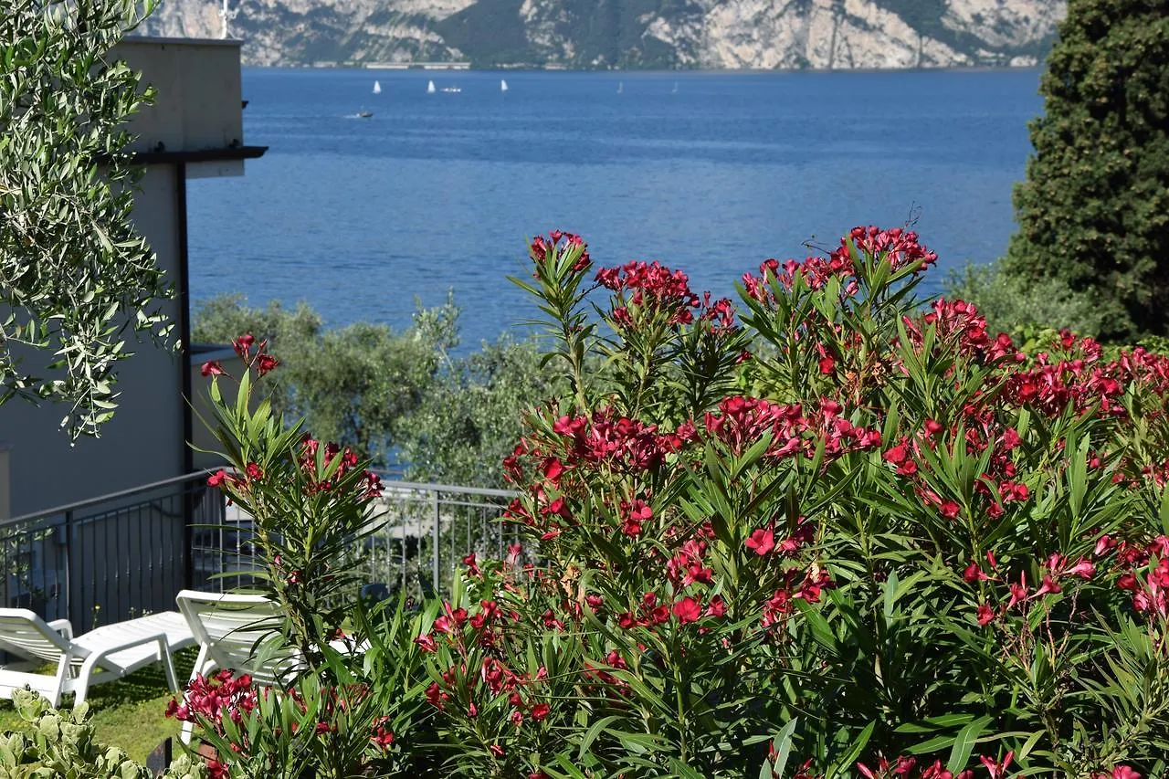 Hotel Vela Azzurra Navene