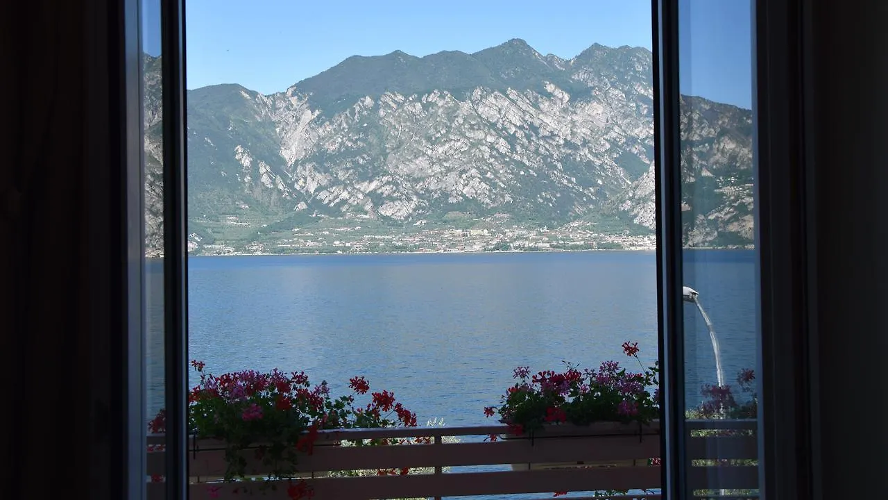 Hotel Vela Azzurra Navene